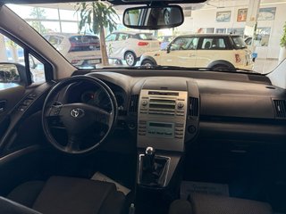 Toyota Corolla verso 2008