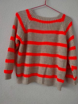 Jersey de rayas naranjas