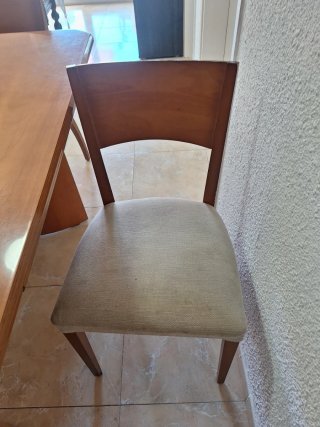 Mesa de comedor ampliable con 4 sillas