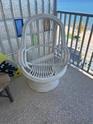 Coppia di poltrone in vimini