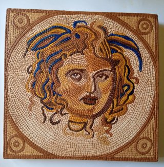 Mosaico Medusa 25x25cm