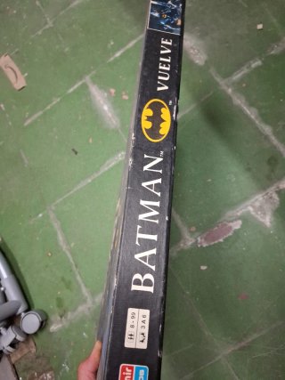 RARO JUEGO BATMAN VUELVE. FALOMIR