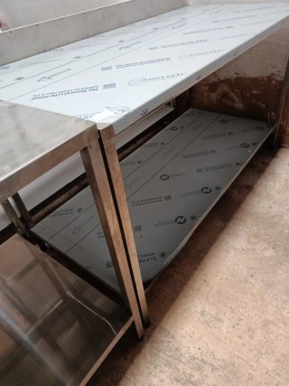 MESA CENTRAL EN ACERO LABOREO 1.5M MIRA MI PERFIL