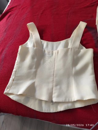 Elegante conjunto 3 piezas con fular