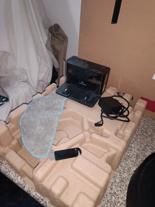 Robot aspirapolvere e lavapavimenti Roomba Combo