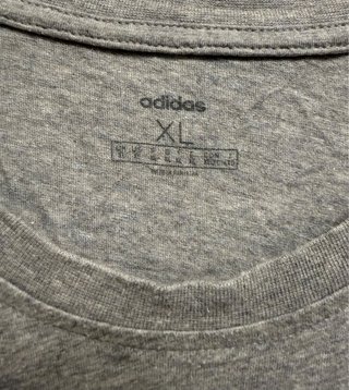 Camiseta Adidas Talla XL Gris y Negra