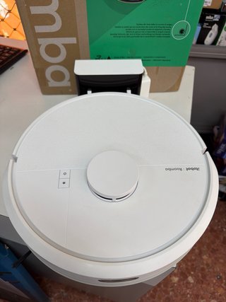 Robot Aspirador y Friegasuelos Roomba 105 Combo