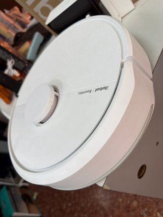 Robot Aspirador y Friegasuelos Roomba 105 Combo