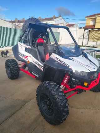 Polaris RZR RS1 Off-Road