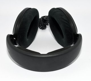 AURICULARES SENNHEISER HD 560S