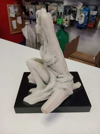 Figura de mujer G. Barbetti
