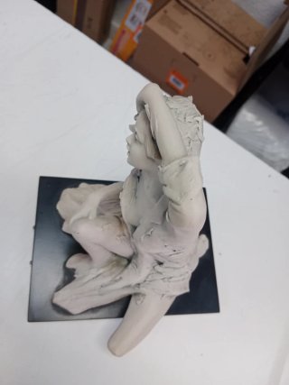 Figura de mujer G. Barbetti