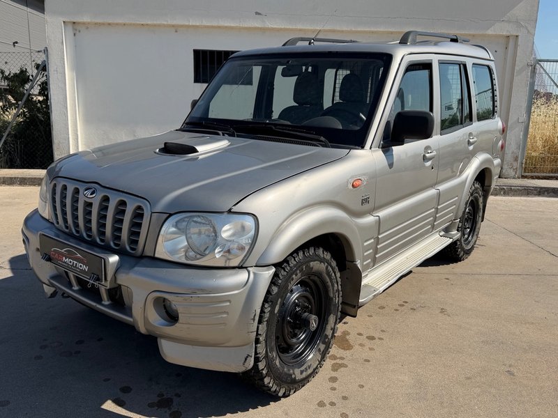 Mahindra Goa 2008 - foto 1