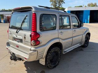 Mahindra Goa 2008
