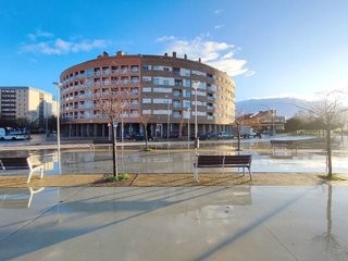 Local comercial en venta en Echavacóiz en Pamplona