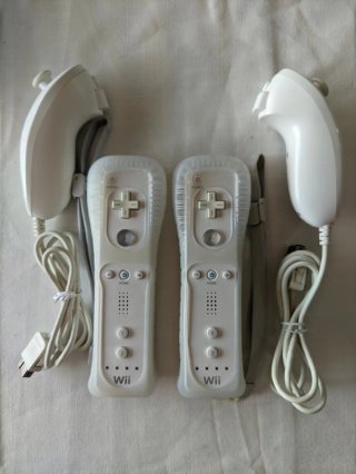 2 Mandos Wii y 2 Nunchuk Nintendo