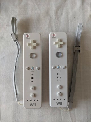 2 Mandos Wii y 2 Nunchuk Nintendo