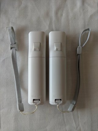 2 Mandos Wii y 2 Nunchuk Nintendo