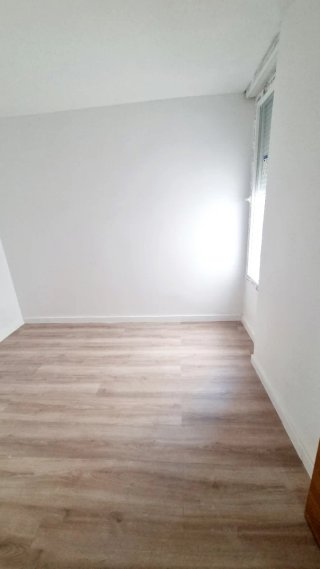 Se vende piso REFORMADO y amplio