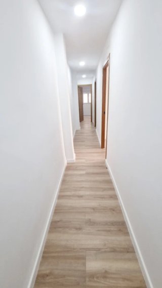 Se vende piso REFORMADO y amplio