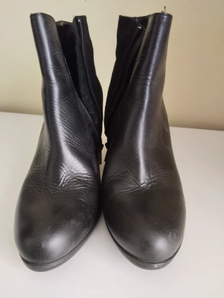 Botines de piel negros tacón