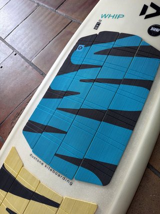 Tabla Duotone DLAB Whip 5'3 Strapless