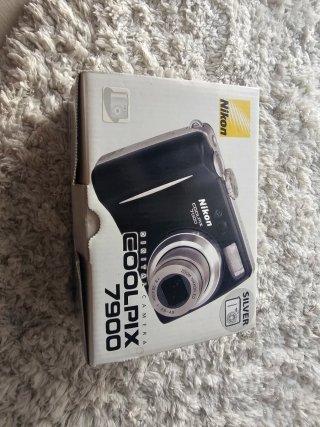 Cámara Nikon Coolpix 7900 7.1 Megapíxeles