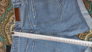 Nuovi shorts in denim blu