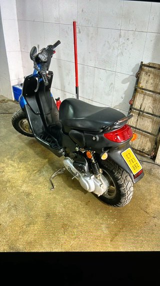 Peugeot Squab Azul Automático