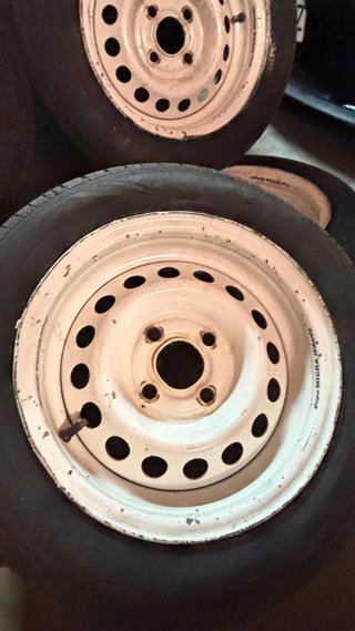 Llantas Steelies 13” 4x100 Copa Micra