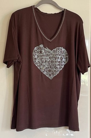 T-shirt donna con cuore e scritte taglia unica