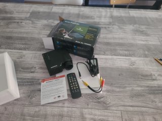 Mini proyector Auna negro