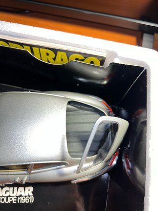 Bburago Jaguar E-Type Coupé 1961 Argento 1:18