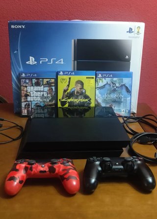 PS4 500GB + 2 Mandos + 3 Juegos