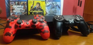 PS4 500GB + 2 Mandos + 3 Juegos