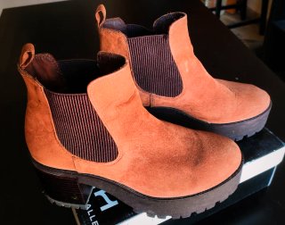 Botines tipo Chelsea ante marrón Talla 37