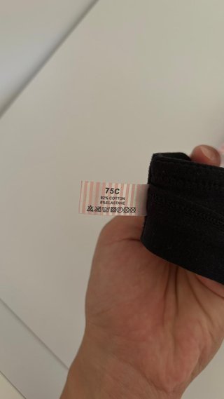 Sujetador Top Negro Sin Aros 75C