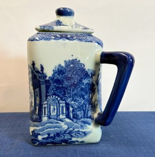 Tetera Victoria Ware Ironstone Azul y Blanco