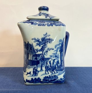 Tetera Victoria Ware Ironstone Azul y Blanco