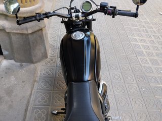 Ducati Scrambler Negra