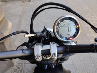 Ducati Scrambler Negra