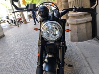 Ducati Scrambler Negra