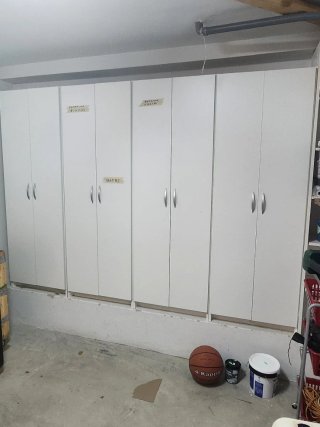 3 Armarios Blancos de Madera