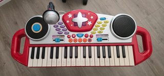 Piano per bambini con microfono, sgabello e batterie
