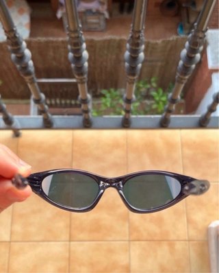 Gafas Oakley con lentes naranjas