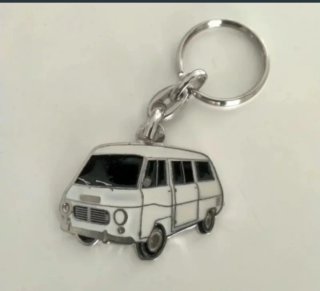 Llavero siata minivan blanco