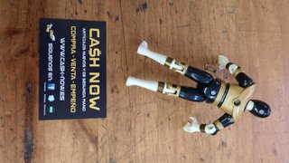 BANDAI 96 ANTIGUO MUÑECO POWER RANGER COLOR DORADO