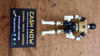 BANDAI 96 ANTIGUO MUÑECO POWER RANGER COLOR DORADO