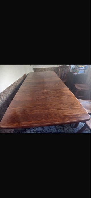 Mesa y 6 sillas de roble