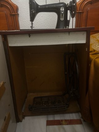 Antigua Máquina de Coser Sigma Negra